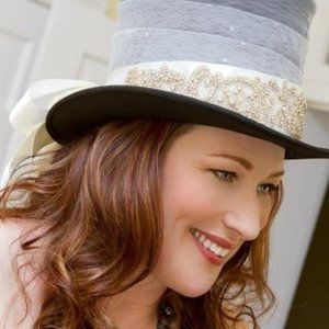 Meet your Hat Loving Posher, Mary